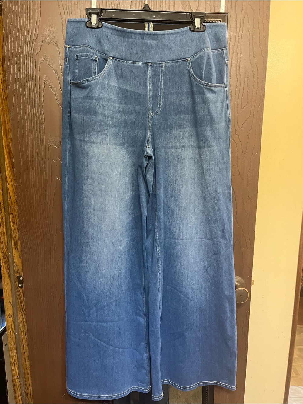 HALARA Women's Flare Wide-Leg Jeans in Light Blue
